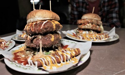 This Is The Cheesiest Burger Ever! - Munch by WORLD OF BUZZ