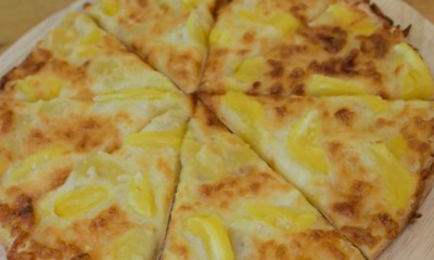 This Shop in Puchong Serves Durian Pizza! - Munch by WORLD OF BUZZ