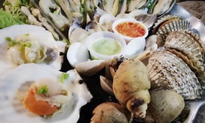 Giant Oysters for Only RM11! - Munch by WORLD OF BUZZ